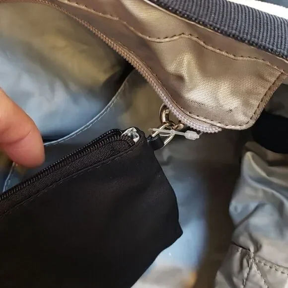 𝅺KATE SPADE BARROW STREET ANABEL BLACK WITH IVORY TRIM DIAPER BAG - Picture 11 of 16